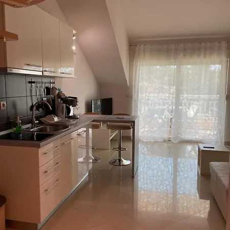 Jani Floor Διαμέρισμα Χβαρ