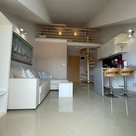 Διαμέρισμα Jani Floor *